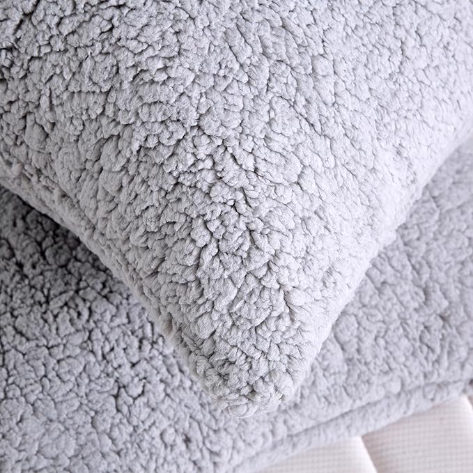Reafort Ultra Soft Sherpa Pillowcases Pillow Covers Standard Size 20"x26" Pack of 2 with Zipper Closure (Silver Grey, 20”x26” Standard Sham)