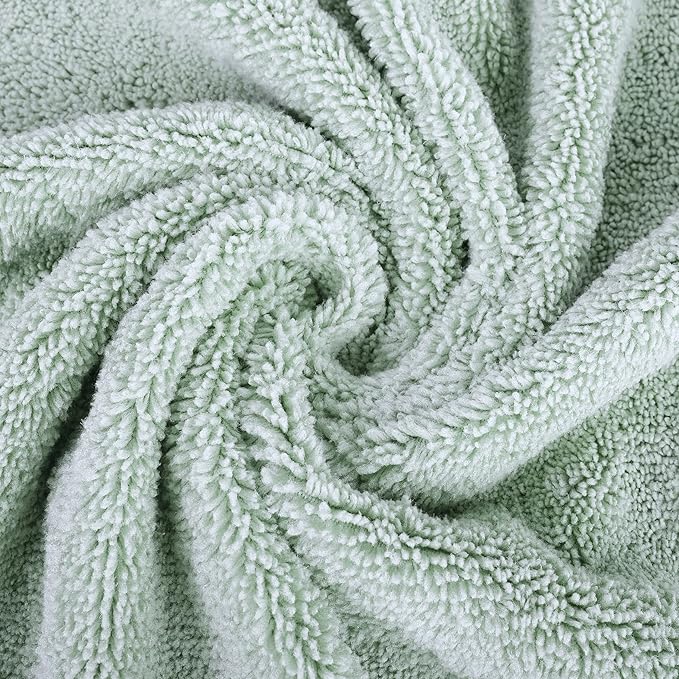 POLYTE Quick Dry Lint Free Microfiber Bath Sheet, 35 x 70 in, Pack of 2 (Green)