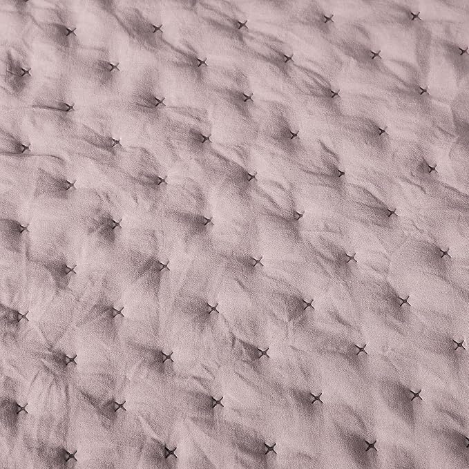 Amazon Basics Brushed Microfiber Quilt Set, Extra Soft with Natural Texture, 3-Piece,Queen/Full, Purple