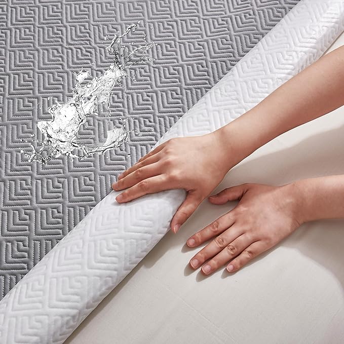 100% Waterproof Mattress Protector 18''Deep Pocket Breathable Incontinence Pads for Adults Kids Elderly Pets Machine Washable and Easy Care Bedwetting Pads(Gray, 60''x80'',Queen)