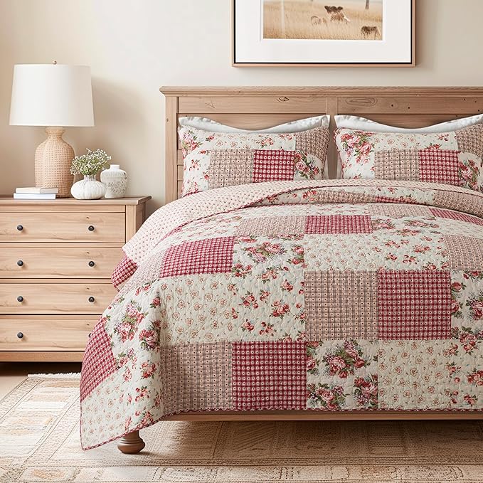 SLPR Country Roses Patchwork Cotton Pieced Quilt Set - Queen Size with 2 Shams, French Country Style Floral Bedding, Red Rose Farmhouse Quilted Bedspread with Flower Pattern