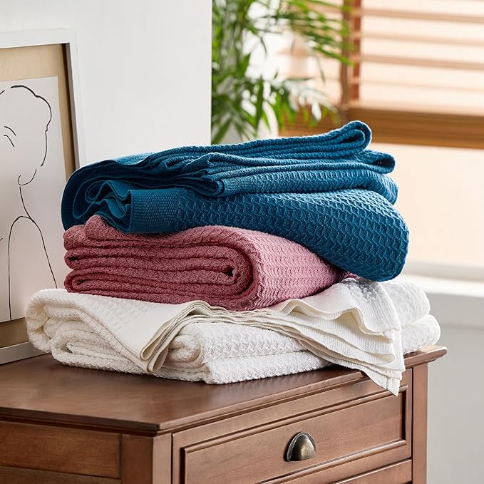 Bedsure Gentlesoft 100% Cotton Blanket Twin XL Size for College Dorm - Breathable and Soft, Waffle Weave Twin Blanket for Summer, Dorm Room Essentials, Dusty Rose, 66x90 inches