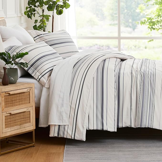 Southshore Fine Living, Inc. Oversized Striped Duvet Cover Queen Size/Full Size Set, Pet Hair Resistant Queen Duvet Cover Set, Hotel Quality Striped Bedding, 2 Pillow Shams - Coastal Stripe Grey