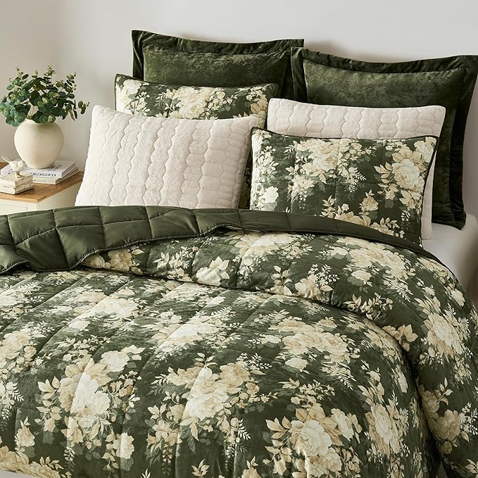Wonderful Velvet Quilt Set, Box Stitched Army Green Velvet Lightweight Comforter Queen, Elegant Floral Printed, Pet-Friendly, Luxury Soft Cozy Bedspread Coverlet Bedding Set for All Season, 94"x94"