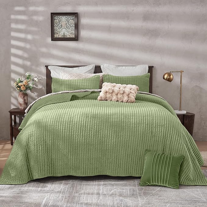 Wonderful Velvet Quilt Queen Size Stitched Green Bedding Set, Brushed Stitched Lightweight Comforter, Luxious Boho Bedspread Soft Faux Suede Coverlet with Shams for All Season (Mint Green)