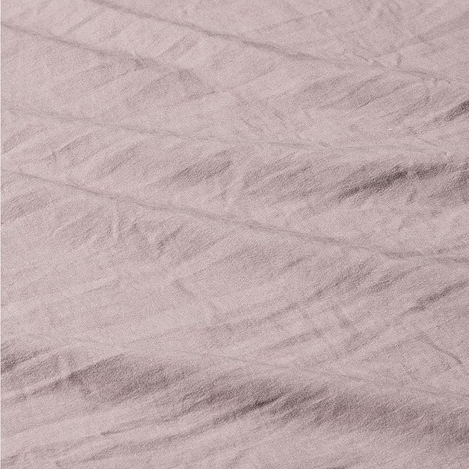 Amazon Basics Brushed Microfiber Comforter Set, Extra Soft with Natural Texture, 3-Piece, King, Purple