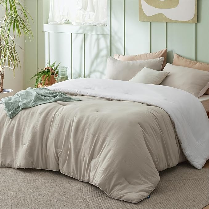 Bedsure Queen Size Comforter Set, Reversible Beige Soft Prewashed Bedding for All Seasons, 3 Pieces Warm Down Alternative Bed Set, 1 Lightweight Comforter (90"x90") and 2 Pillowcases (20"x26")