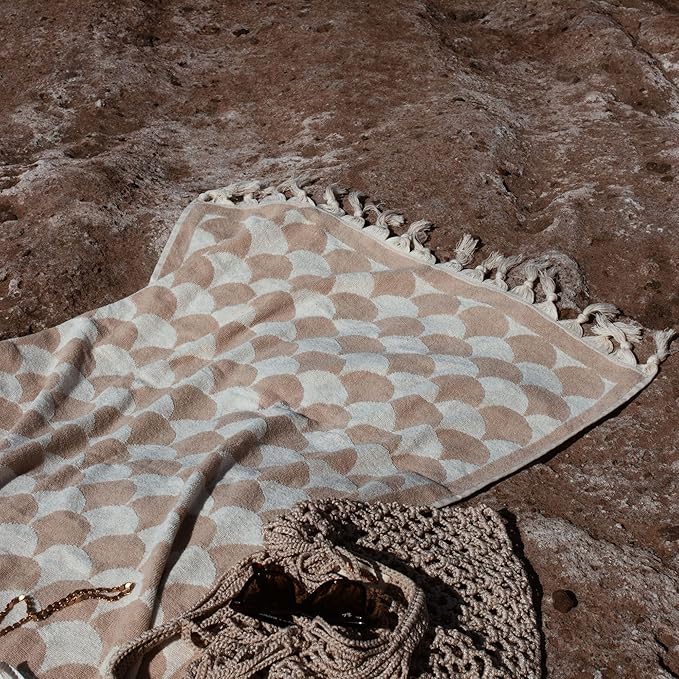 sea me at home 100% Turkish Cotton Bath, Beach, and Pool Towel with Unique Design - 31x62 Inches (Calm Sands)