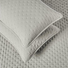 Amazon Basics Brushed Microfiber Quilt Set, Extra Soft with Natural Texture, 3-Piece,Queen/Full, Grey