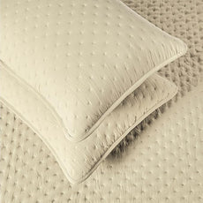 Amazon Basics Brushed Microfiber Quilt Set, Extra Soft with Natural Texture, 3-Piece,King, Beige