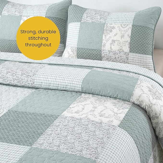 Soul & Lane Memory Lane 3-Piece Cotton Quilt Set - Queen Size with 2 Shams, Sage Green Patchwork Quilted Comforter, Lightweight Country Pieced Bedspread, Neutral Modern Farmhouse Bedding