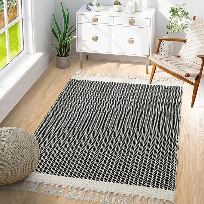 Lahome Boho Entryway Rug, 3x5 Rugs for Bedroom Lightweight Washable Throw Rug Woven Cotton Bathroom Carpet with Tassels, Farmhouse Black and White Rugs for Living Room Kitchen Office Dorm