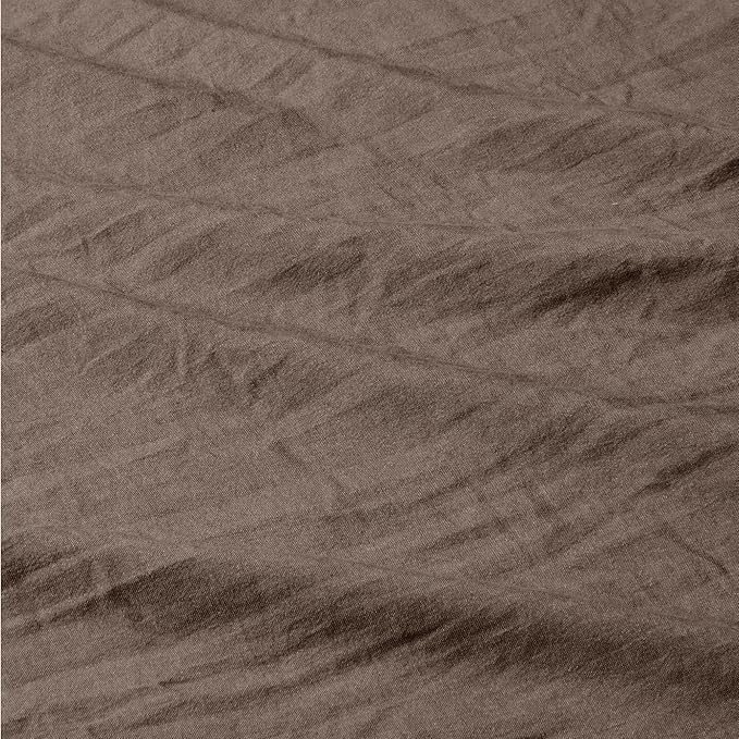 Amazon Basics Brushed Microfiber Comforter Set, Extra Soft with Natural Texture, 3-Piece, King, Brown