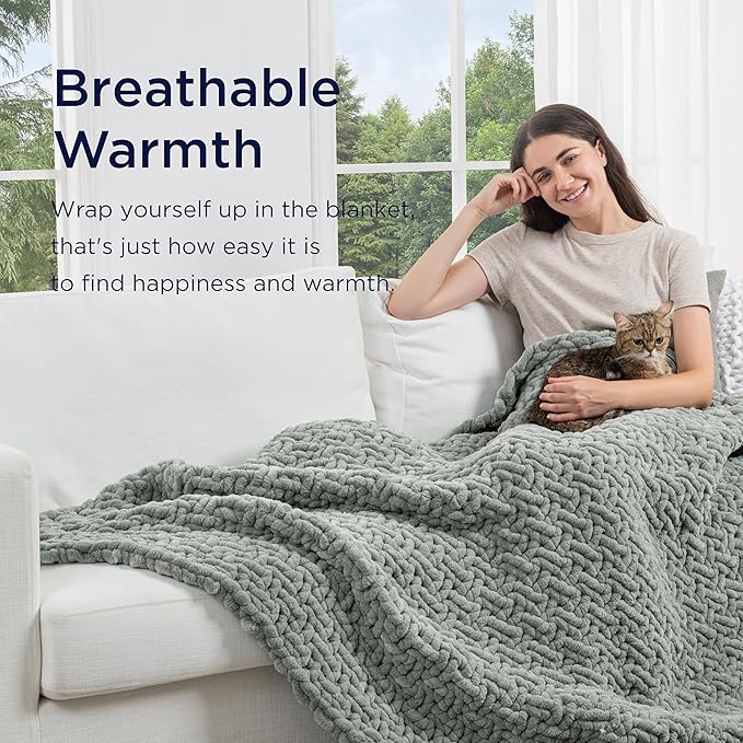 Maetoow Handmade 7 lb Soft Knitted Weighted Blanket, 40 x 60 Inch Breathable Chunky Knit Gravity Blanket Throw, Home Decor for Sofa Couch Bed, Sage Green