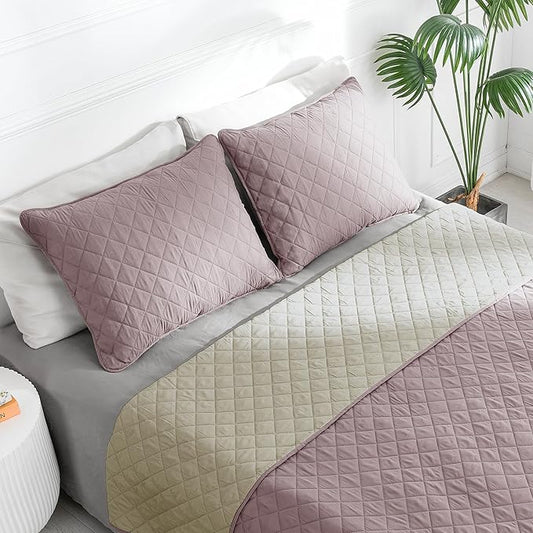 Easy-Going Full/Queen Size Reversible Quilt Set with 1 Quilt and 2 Pillow Shams, Soft Bed Quilt Cover, Water Resistant Lightweight Microfiber Bedspread, Stain Resistant, Pink/Beige