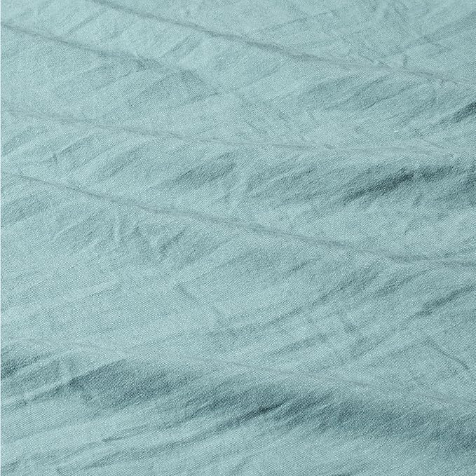 Amazon Basics Brushed Microfiber Comforter Set, Extra Soft with Natural Texture, 3-Piece, Queen/Full, Blue