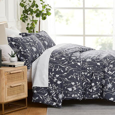 Southshore Fine Living, Inc. Floral Duvet Cover Twin XL Set - Premium Quality Microfiber Twin Bedding Sets, Easy Care - 1 Duvet Cover, 1 Sham - Secret Meadow Blue