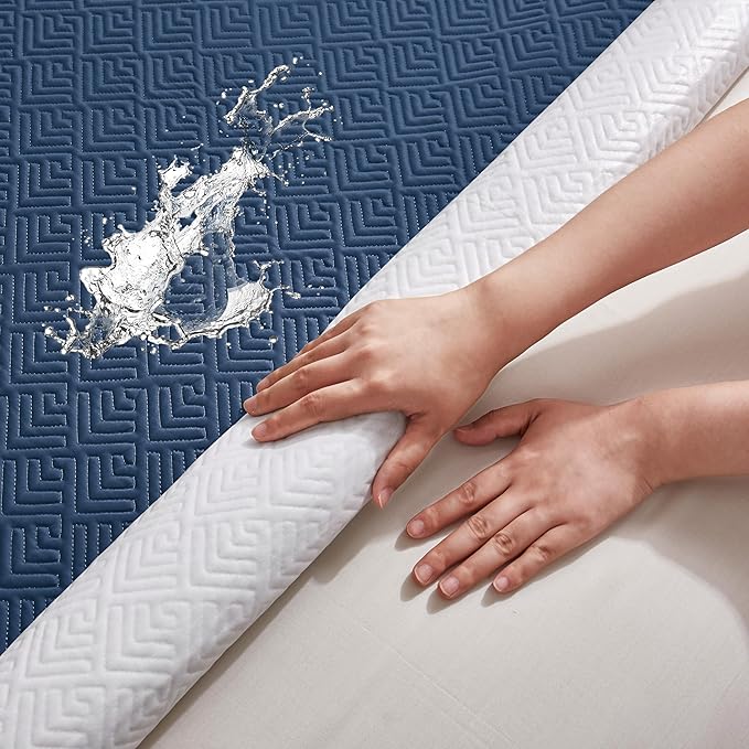 100% Queen Size Waterproof Mattress Protector 18''Deep Pocket Breathable Incontinence Soft Noiseless Pads for Adults Kids Elderly Pets Machine Washable and Easy Care Bedwetting Pads