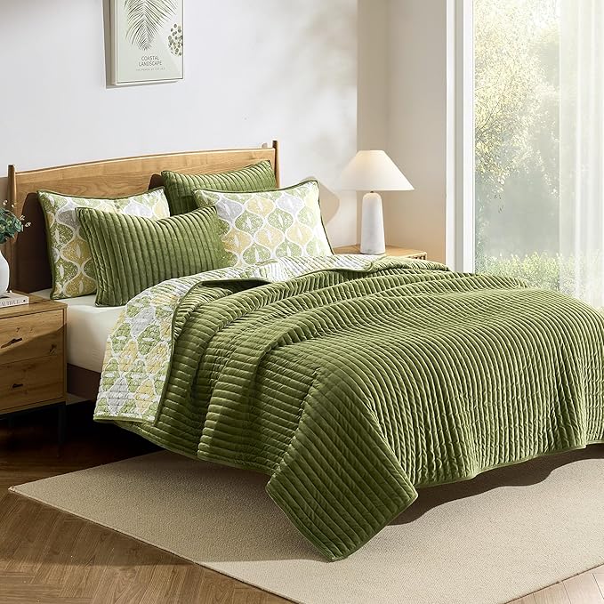 Wonderful Velvet Quilt Set - Striped Channel Stitch Green Quilt King, Rustic Ogee Printed Cotton Reversible Lightweight Comforter, Farmhouse Soft Bedspread Coverlet Bedding for All Season, 106"x94"