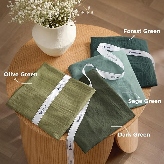 Bedsure Super King Plus Size Comforter Set, Dark Green Soft Prewashed Bedding for All Seasons, 3 Pieces GentleSoft™ Bed Set, 1 Lightweight Comforter (128"x120") and 2 Pillowcases (20"x36")