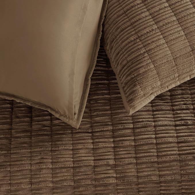 Wonderful Luxury Velvet Quilt Striped Channel Stitch Brown Quilt Queen, Soft Tufted Corduroy Lightweight Comforter, Pet-Friendly, Tear-Resistant, Bedspread Coverlet Bedding Set for All Season 94"x94"