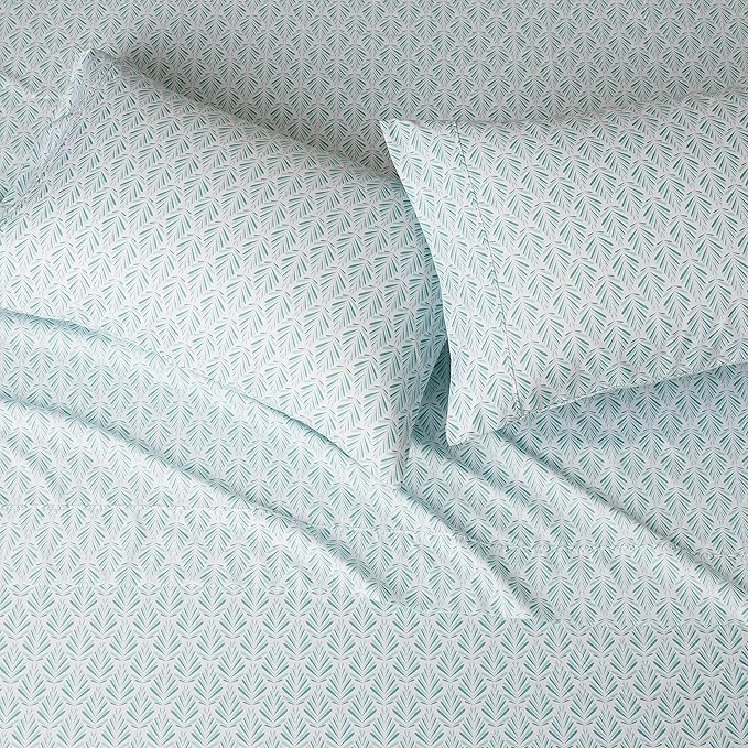 Amazon Basics Lightweight Super Soft, Breathable Easy Care Microfiber 4 Piece Bed Sheet Set With 14" Deep Pockets, King, Aqua Fern, Printed AmazonBasics